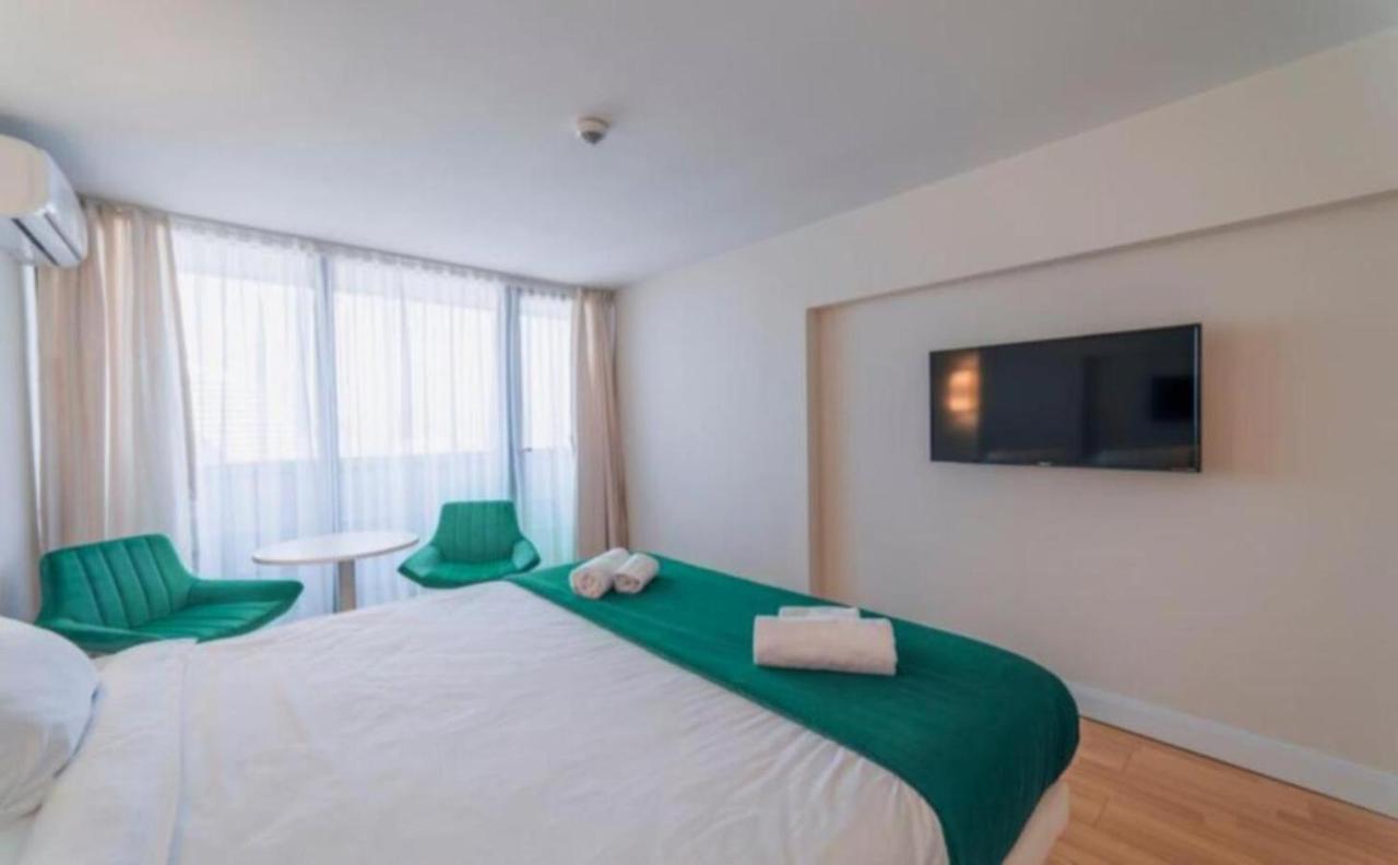 Apartments Orbi City Sea View Батуми Экстерьер фото